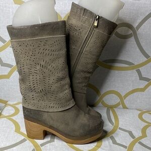 Antelope Clea Clog Boots